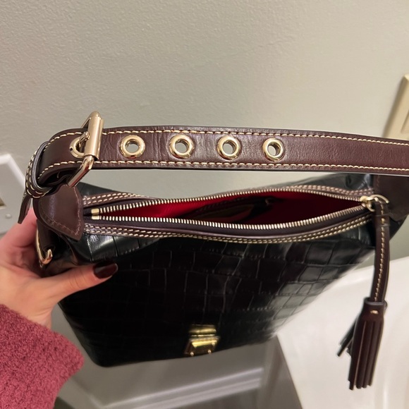 Dooney & Bourke NWT Paige snakeskin bag - NEVER USED. Perfect Condition - Picture 6 of 9